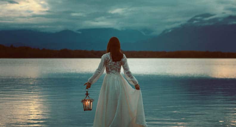 woman seeking change