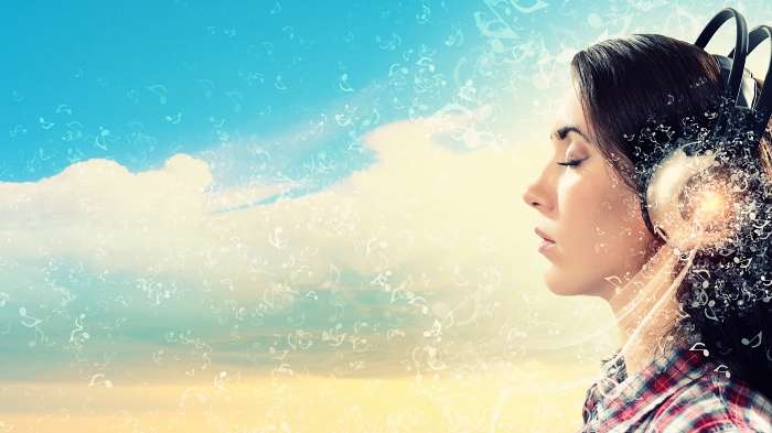 How To De-Stress Right At Your Desk! – A Mini Meditation Break To Dissolve Your Anxiety