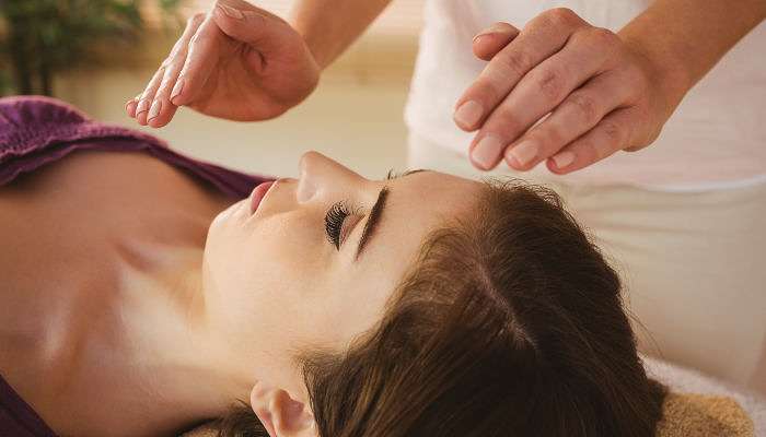 A Quick Lesson in the Healing Art of Reiki