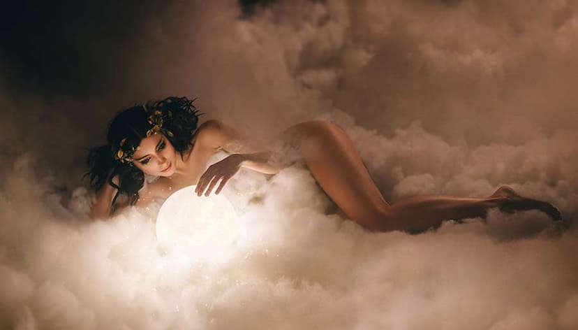 5 Ancient Moon Secrets To Soothe Your Soul & Align Your Actions 🌙