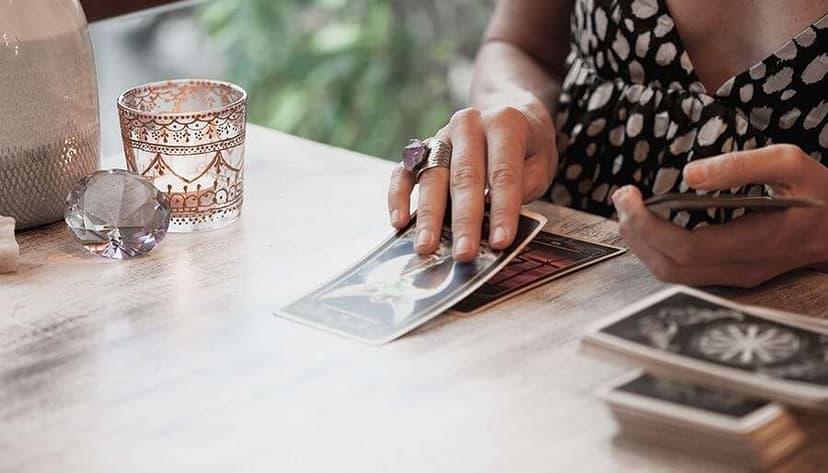 New To Tarot? Use These 3 Super-Simple Tarot Spreads To Flex Your Card Reading Muscles!