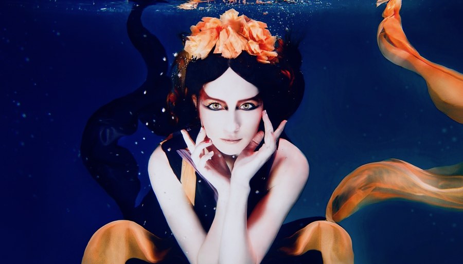 Scorpio Woman Underwater Dramatic Make-up